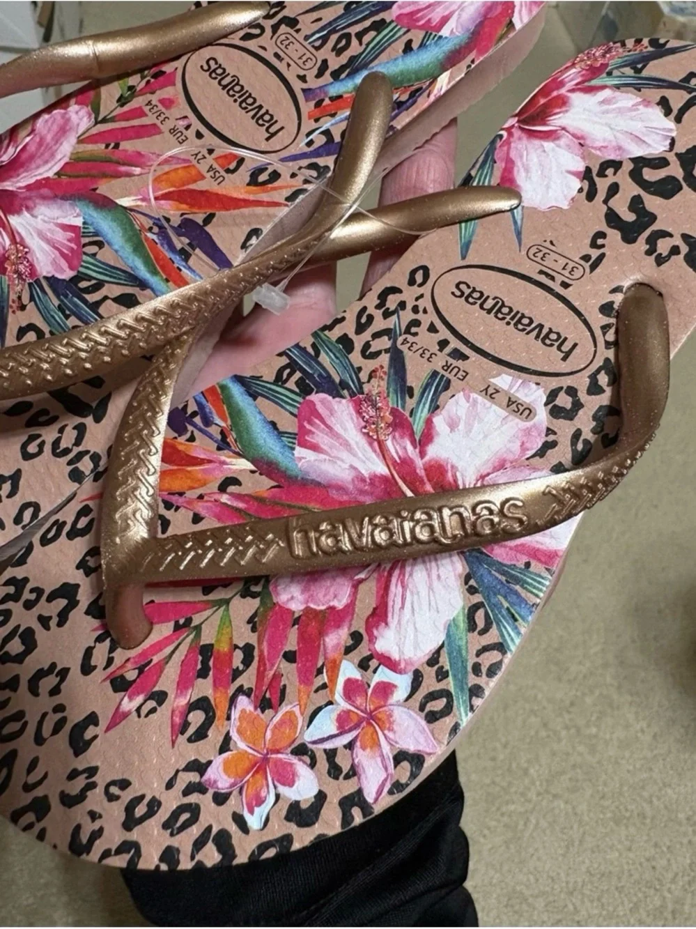 Size 2Y - Havaianas Pink Floral Leopard Crocus Rose Flip Flops with Gold Straps